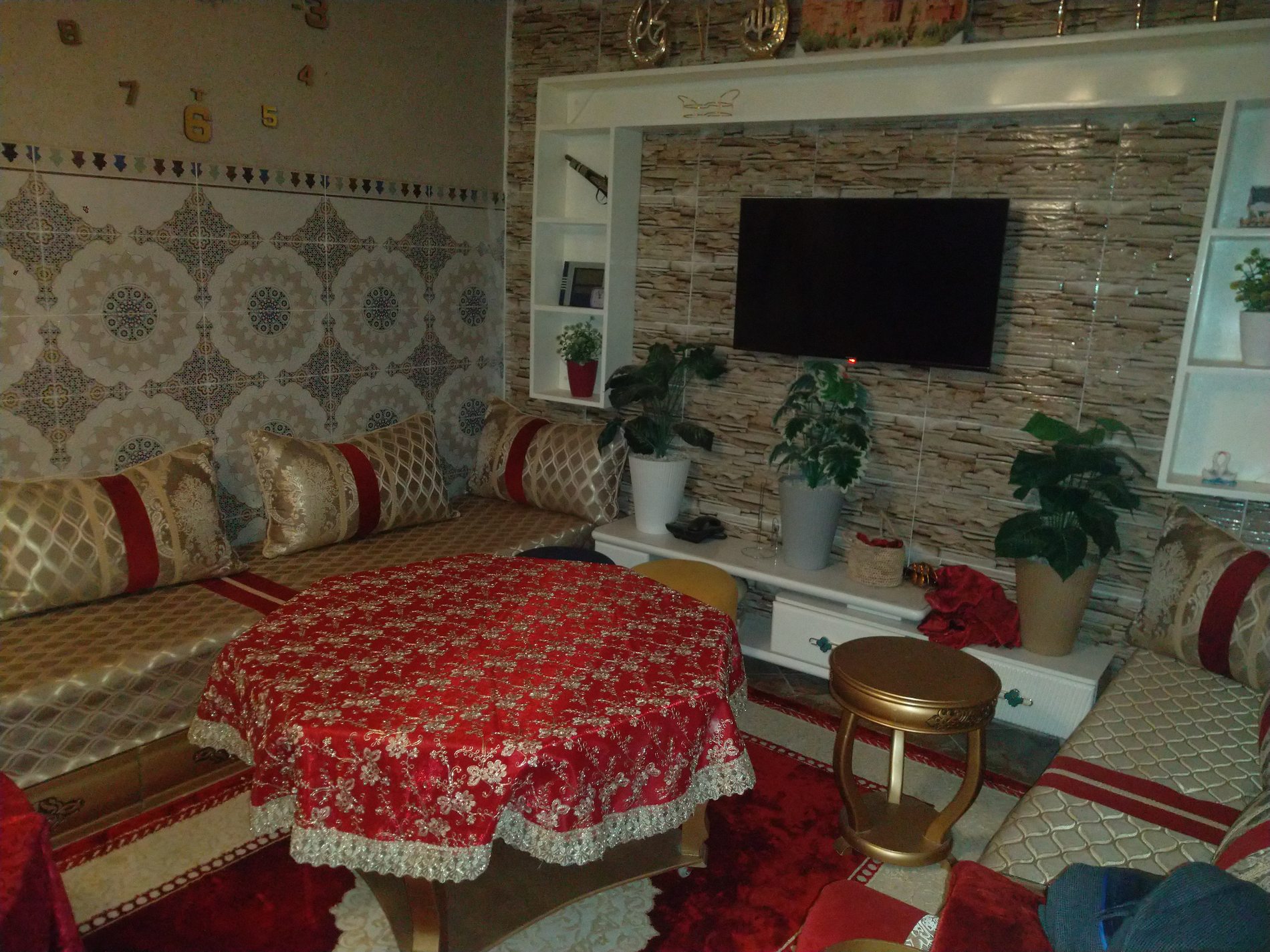 Moroccan salon